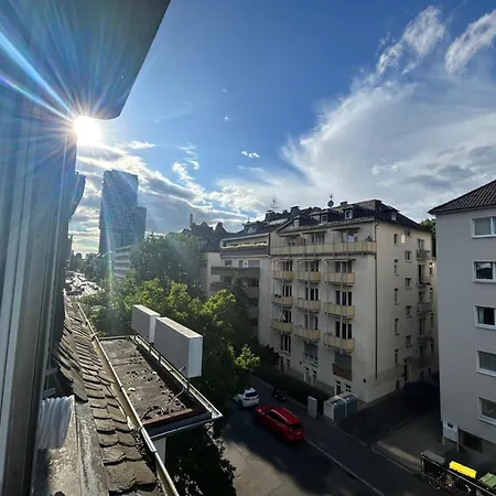 Westend#402 * Frankfurt nad Mohanem
